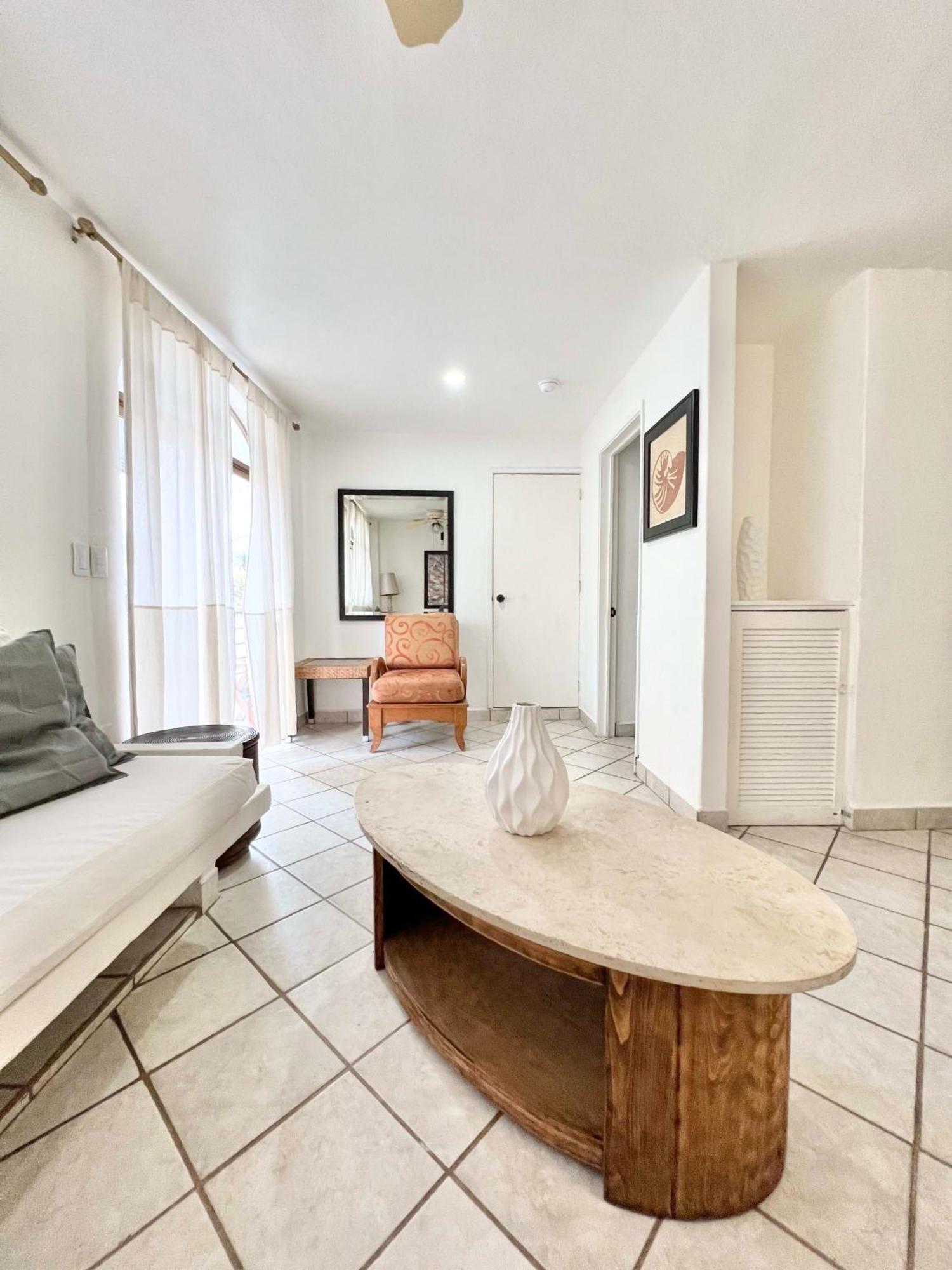 Comfy 1Br Suite By The Beach プエルトバラータ エクステリア 写真